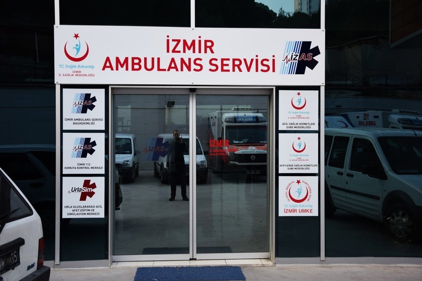 Izmir Ambulans Servisi
